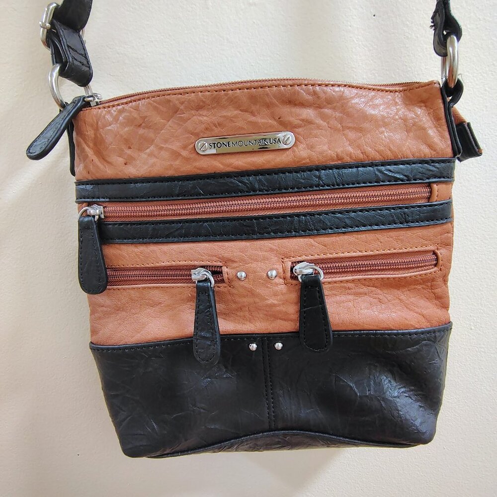 Stone Mountain USA leather crossbody bag, tan/cognac and black, organizer